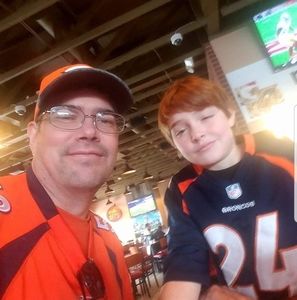 Meet your Posher, Christopher